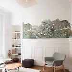 Flat On Courtyard - Near Park