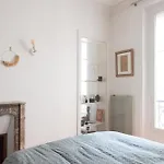 Flat On Courtyard - Near Park