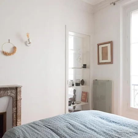 Flat On Courtyard - Near Park Parigi